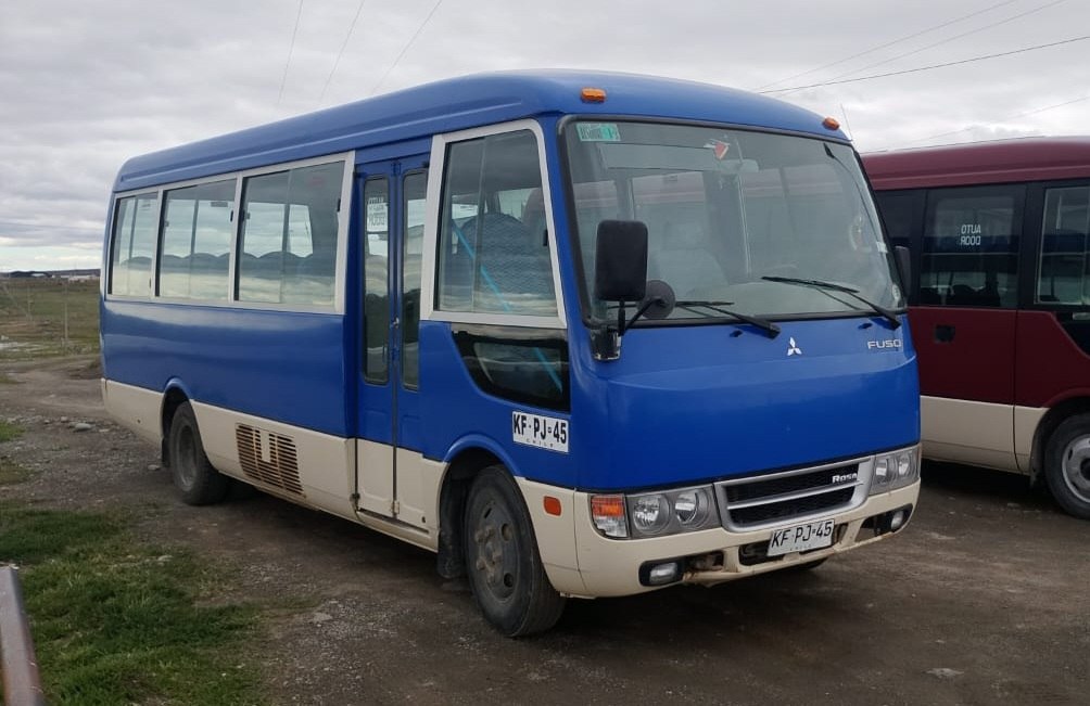 Bus azul sin logo Turismo Gallardo
